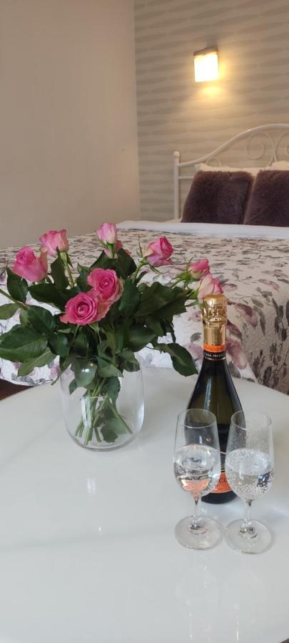 Be My Guest - Krucza Elegant Apartment - Rondo De Gaulle'A Center Of Warsaw Metro Wi-Fi Breakfast Eksteriør billede
