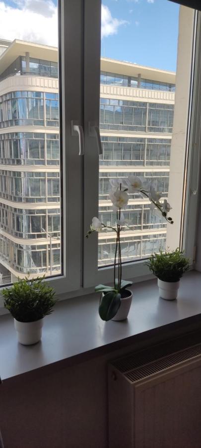 Be My Guest - Krucza Elegant Apartment - Rondo De Gaulle'A Center Of Warsaw Metro Wi-Fi Breakfast Eksteriør billede