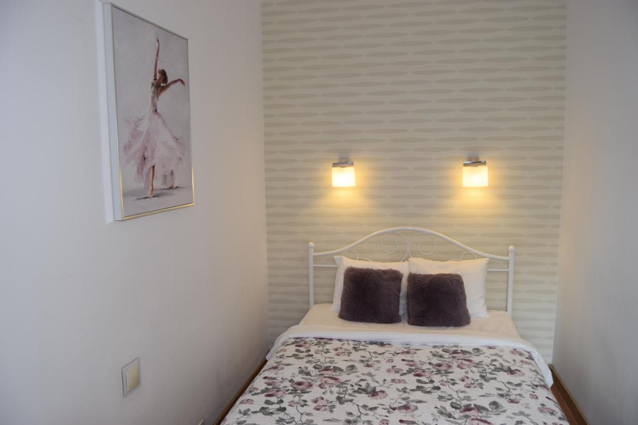 Be My Guest - Krucza Elegant Apartment - Rondo De Gaulle'A Center Of Warsaw Metro Wi-Fi Breakfast Eksteriør billede