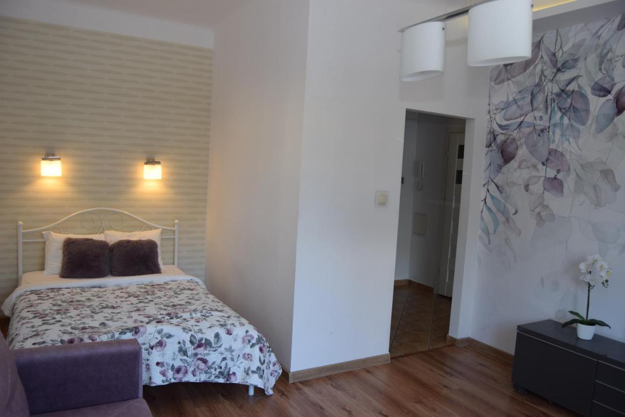 Be My Guest - Krucza Elegant Apartment - Rondo De Gaulle'A Center Of Warsaw Metro Wi-Fi Breakfast Eksteriør billede