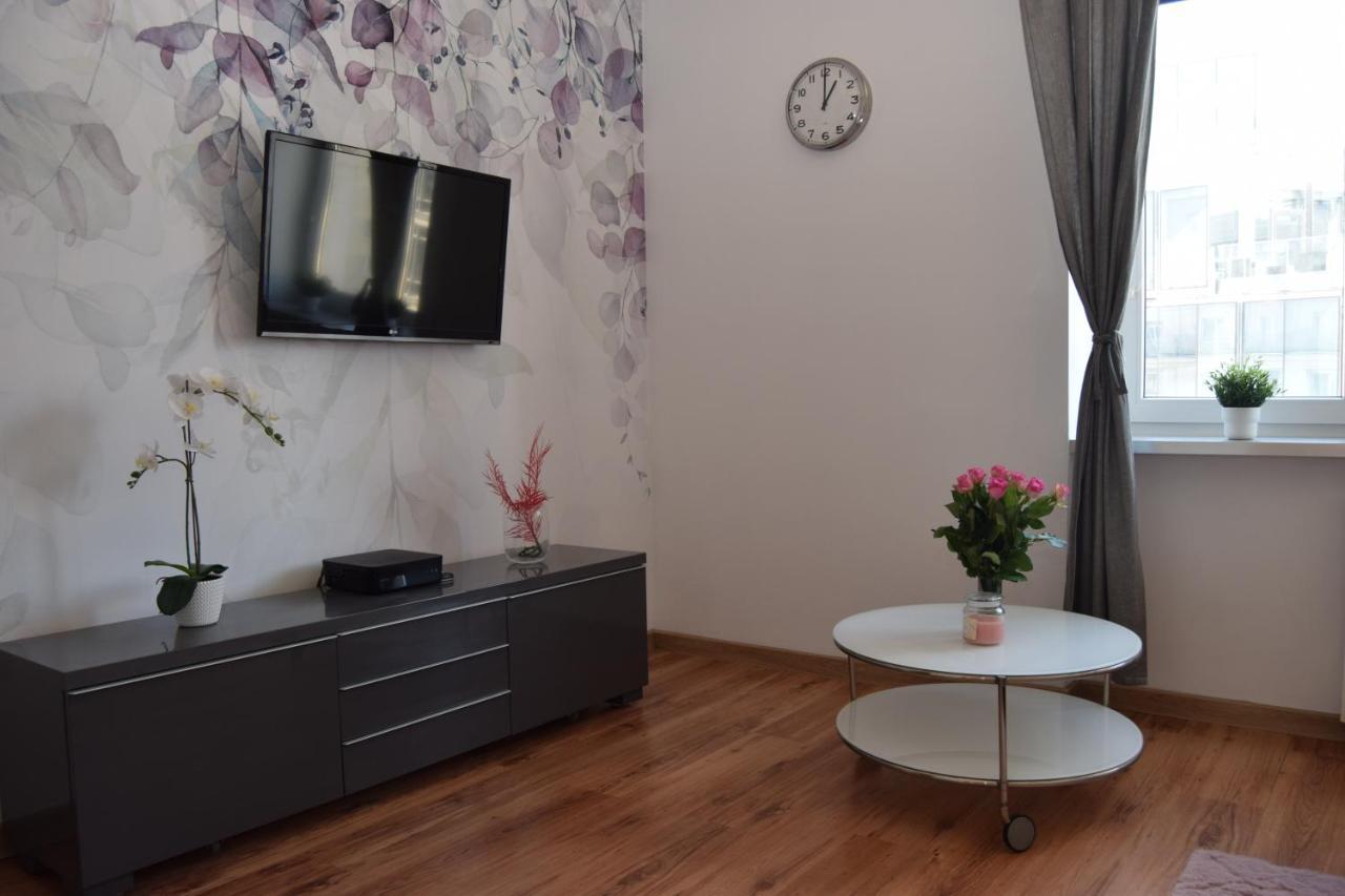Be My Guest - Krucza Elegant Apartment - Rondo De Gaulle'A Center Of Warsaw Metro Wi-Fi Breakfast Eksteriør billede